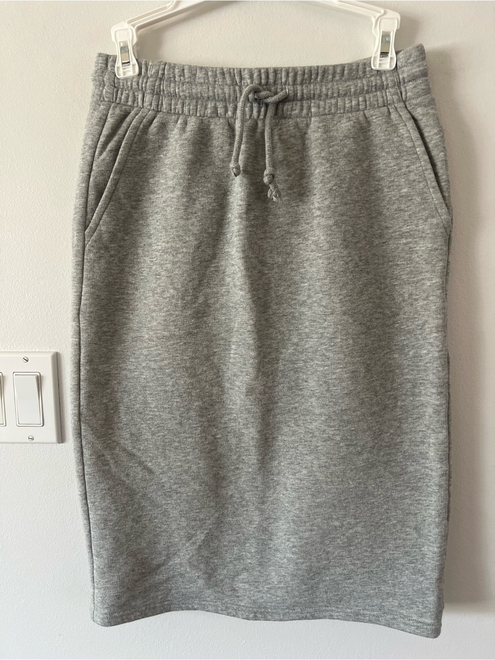 TNA Aritzia Grey Cariboo Midi Sweat Skirt Women’s Small S